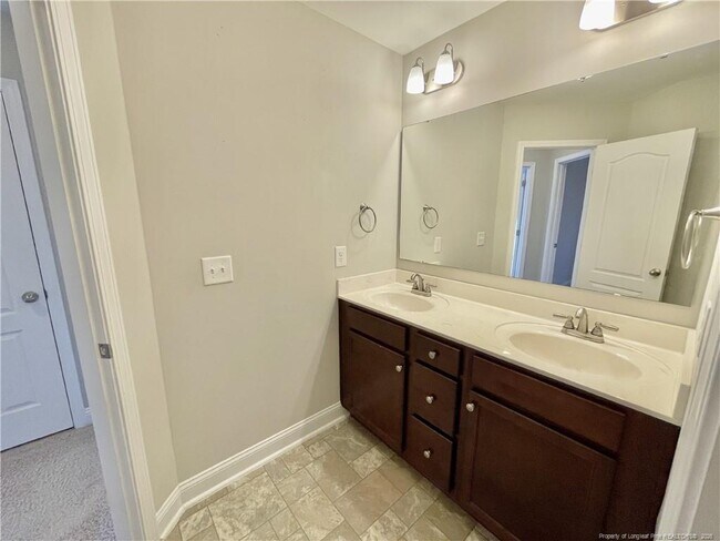 Building Photo - 211 Executive Dr