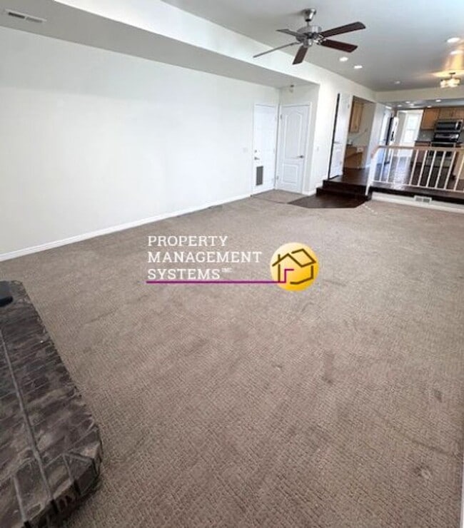 Building Photo - 5 Bedroom Home in Draper!