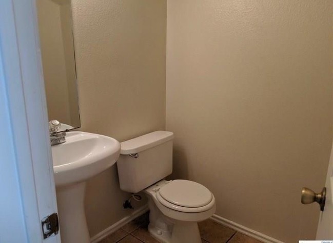 Building Photo - 806-808 Sagewood Trail
