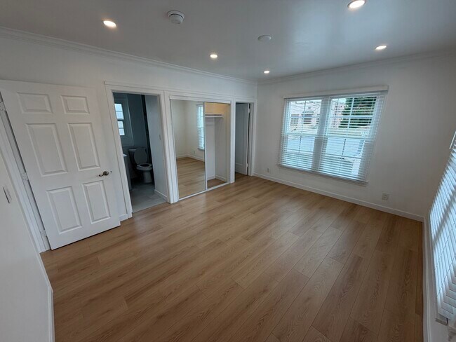 Master Bedroom #1 (Upstairs) - 1754 N Alexandria Ave