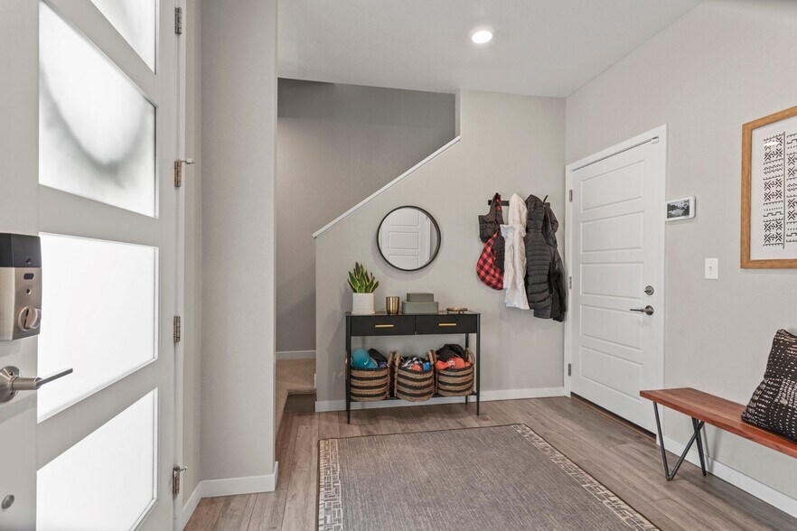 Building Photo - 6768 Quivas Way