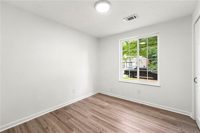 Building Photo - 1428 Muirfield Dr