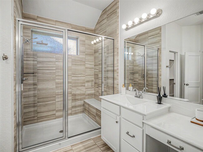 Building Photo - 6019 Dovetail Cliff Ct