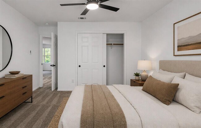 Building Photo - 4501 Whispering Valley Dr