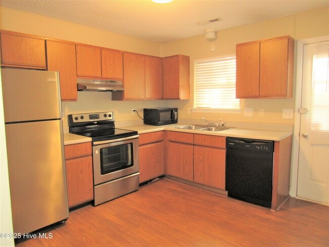 Building Photo - 108 Glenside Ct