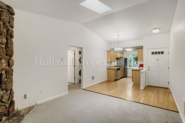Building Photo - 2680 SW 87th Ave