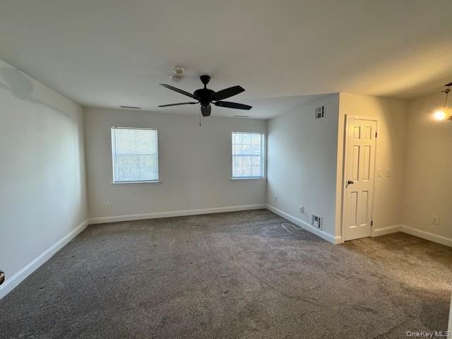 Building Photo - 404 Sara Cir