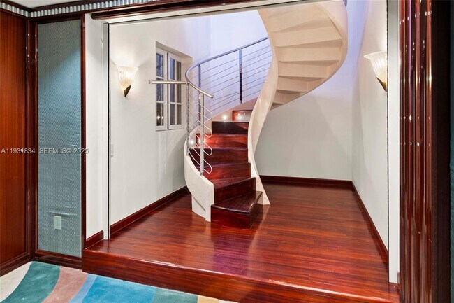 Building Photo - 7471 Fisher Island Dr