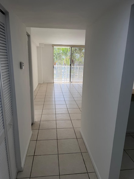 Building Photo - 13499 Biscayne Blvd