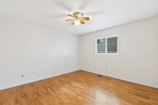 Building Photo - 7105 Omaha Blvd