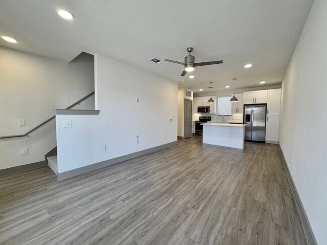 Building Photo - 4020 McEwen Rd