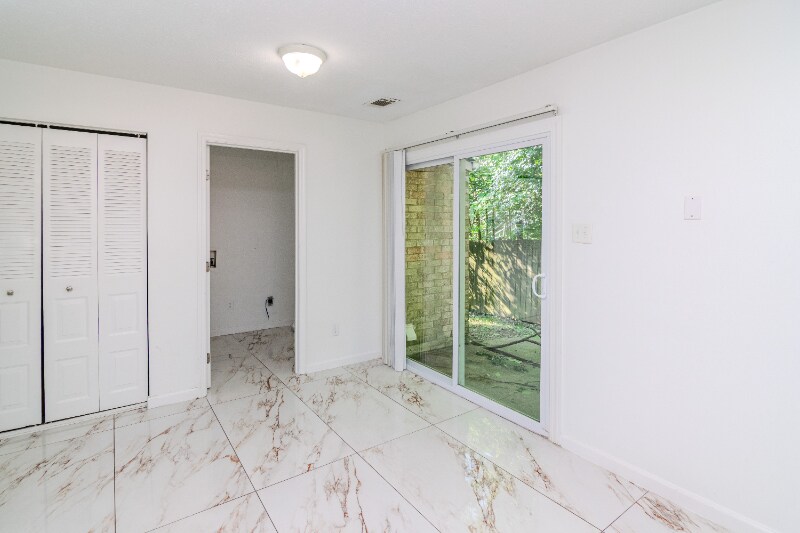 Building Photo - 1558 Samara Glen Way