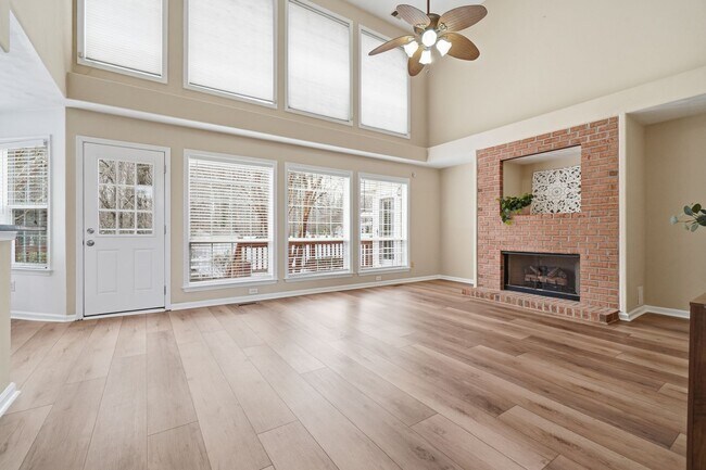 Building Photo - Freshly Renovated & Ready NOW! A First-Time Rental in Castleton! Pet Friendly - Fenced Yard - Gre...