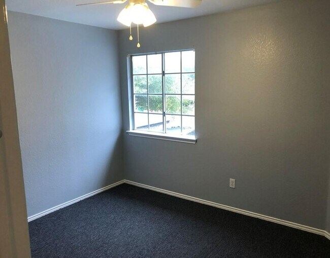 Building Photo - 17253 Tobermory Dr