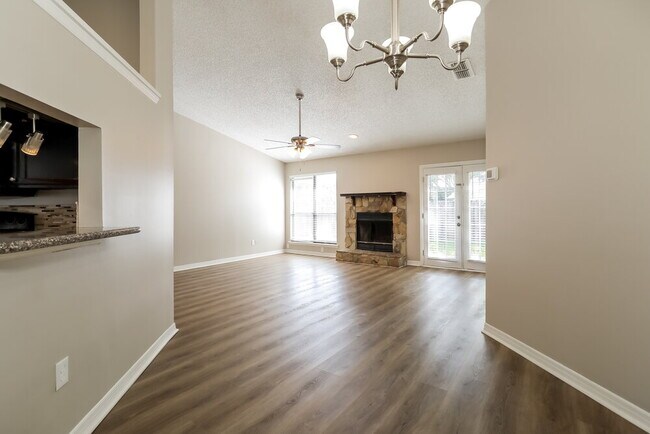 Building Photo - 8405 Rockridge Ct