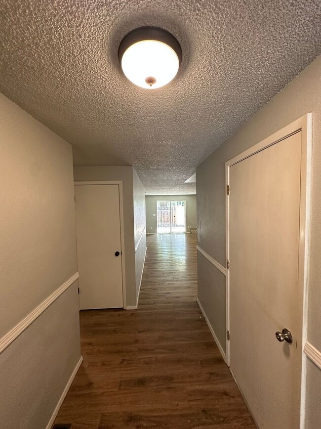 Building Photo - Ready first of June / 3 bedroom 2 bathroom...