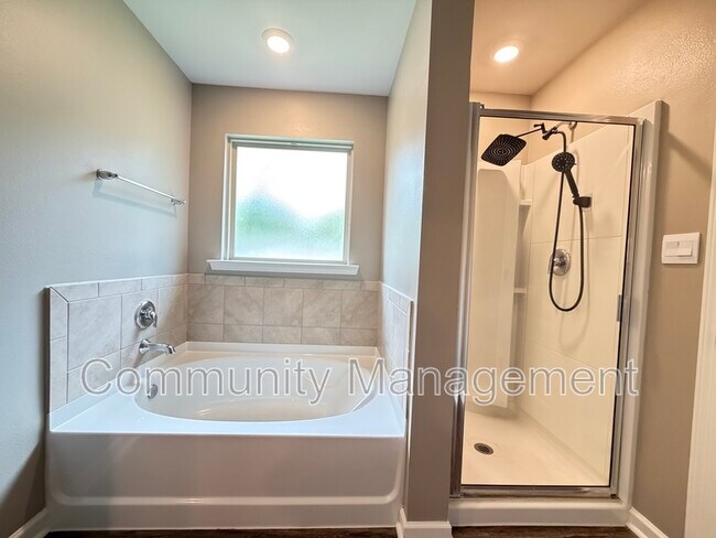 Building Photo - 30891 Clearview Ct