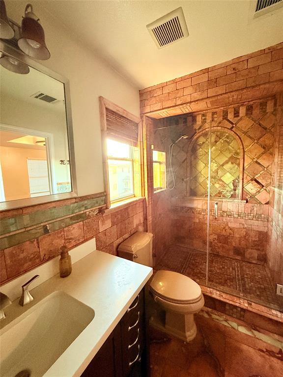 Building Photo - 102 Brentwood Dr