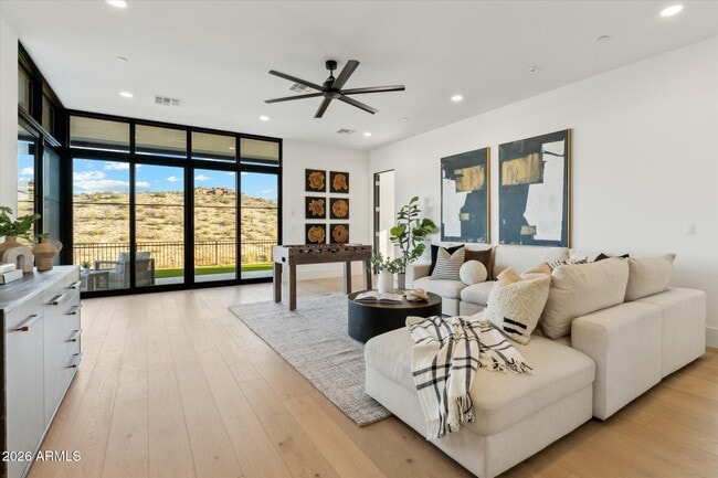 Building Photo - 15609 E Palatial Dr