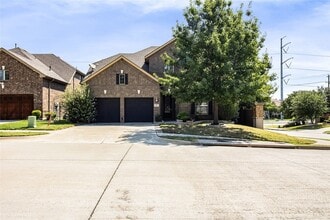 Building Photo - 6800 Cache Ct
