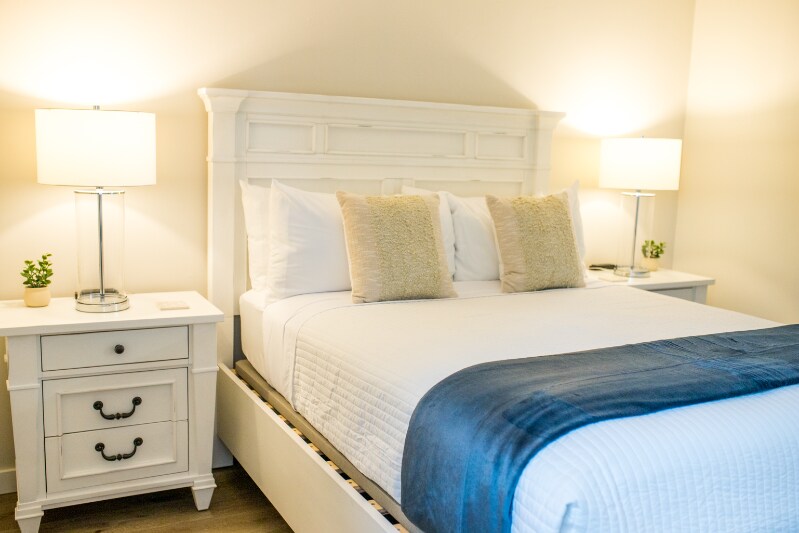 Building Photo - 271 S 3rd Ave