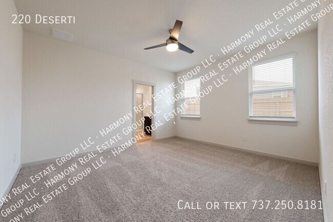 Building Photo - 220 Deserti-