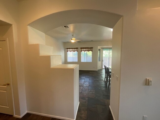 Building Photo - Great northeast location on cul-de-sac, 3 car garage