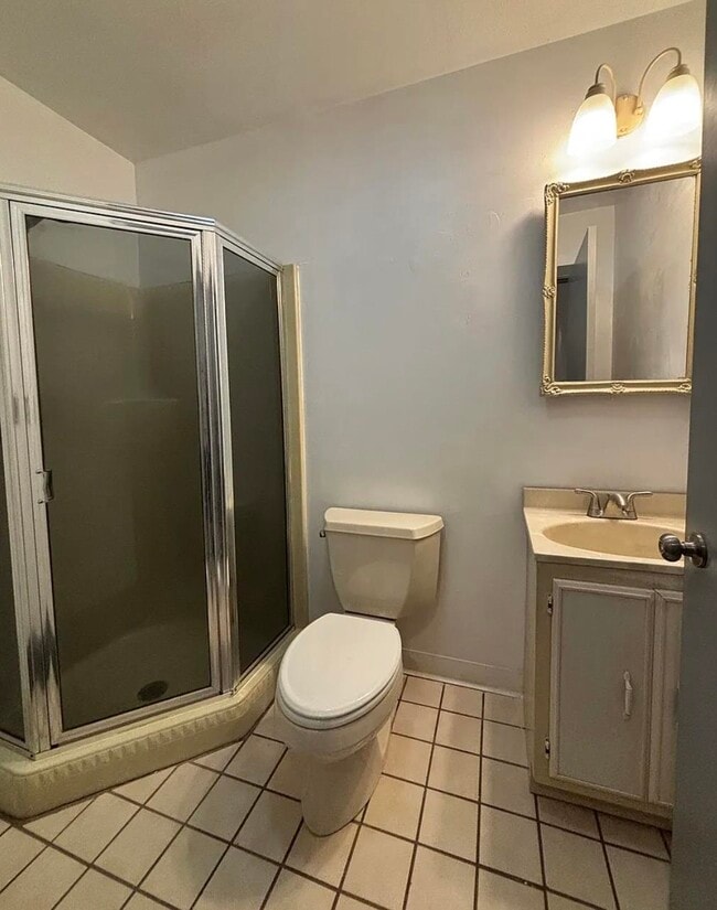 Building Photo - 215 Avenue B