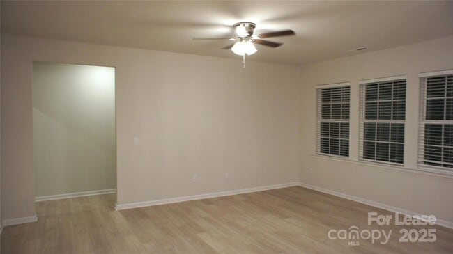 Building Photo - 107 Pampas Pl