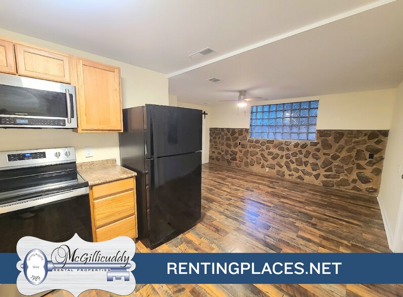 Building Photo - 1507 Troupe St