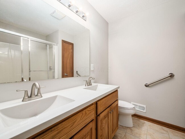 Building Photo - 532 Radcliff Dr