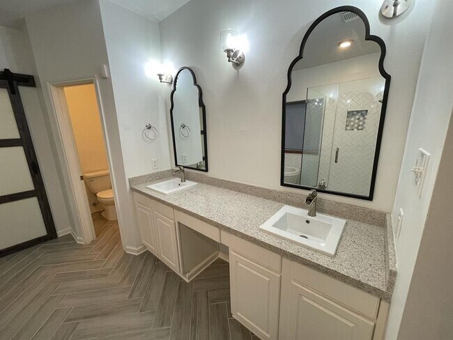 Building Photo - 1715 Wilderness Park Ct