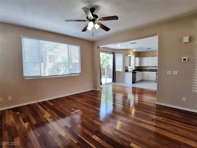 Building Photo - 9964 Canyon Peak Dr