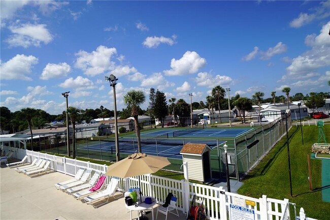 Building Photo - 9000 US-192