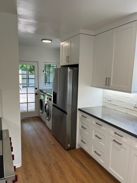 Kitchen / laundry - 1232 S Point View St