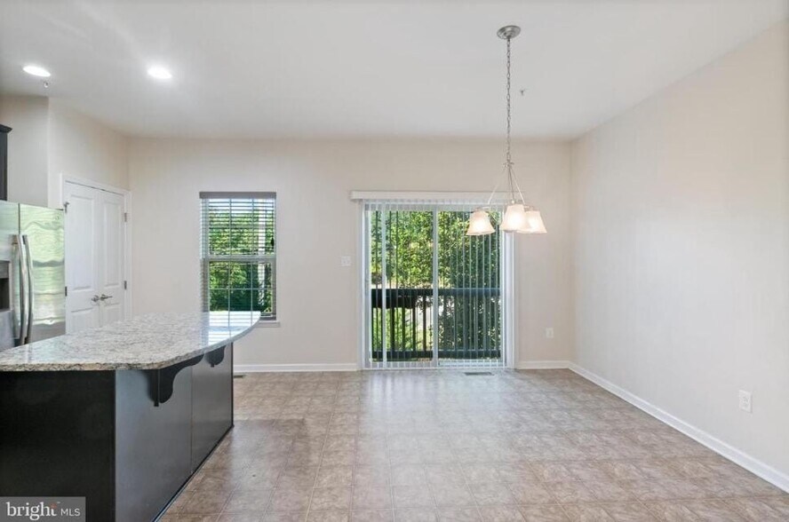 Building Photo - 326 Eagles Ridge Way