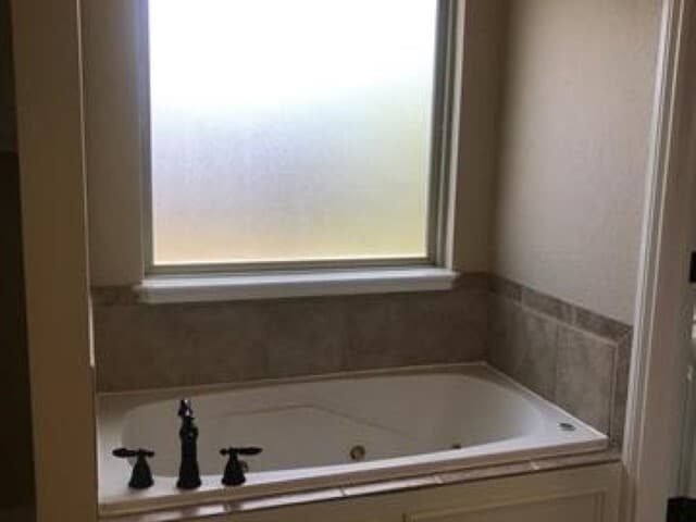 Building Photo - 23 NE Summerwood Dr