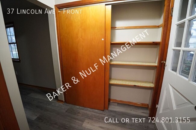 Building Photo - Cozy 2-bedroom, 2-bathroom apartment avail...