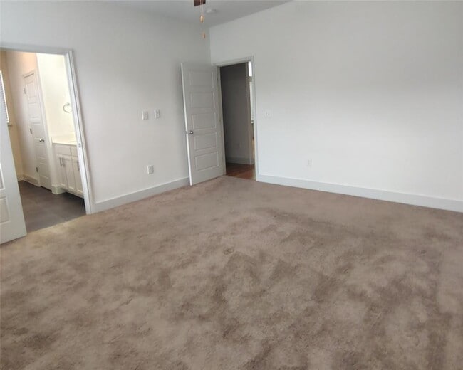 Building Photo - 2214 Capulet St