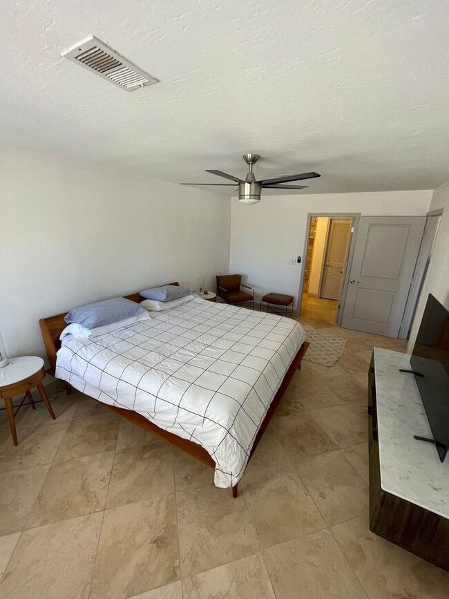 Building Photo - COMING SOON, Fully Furnished Desert Gem!