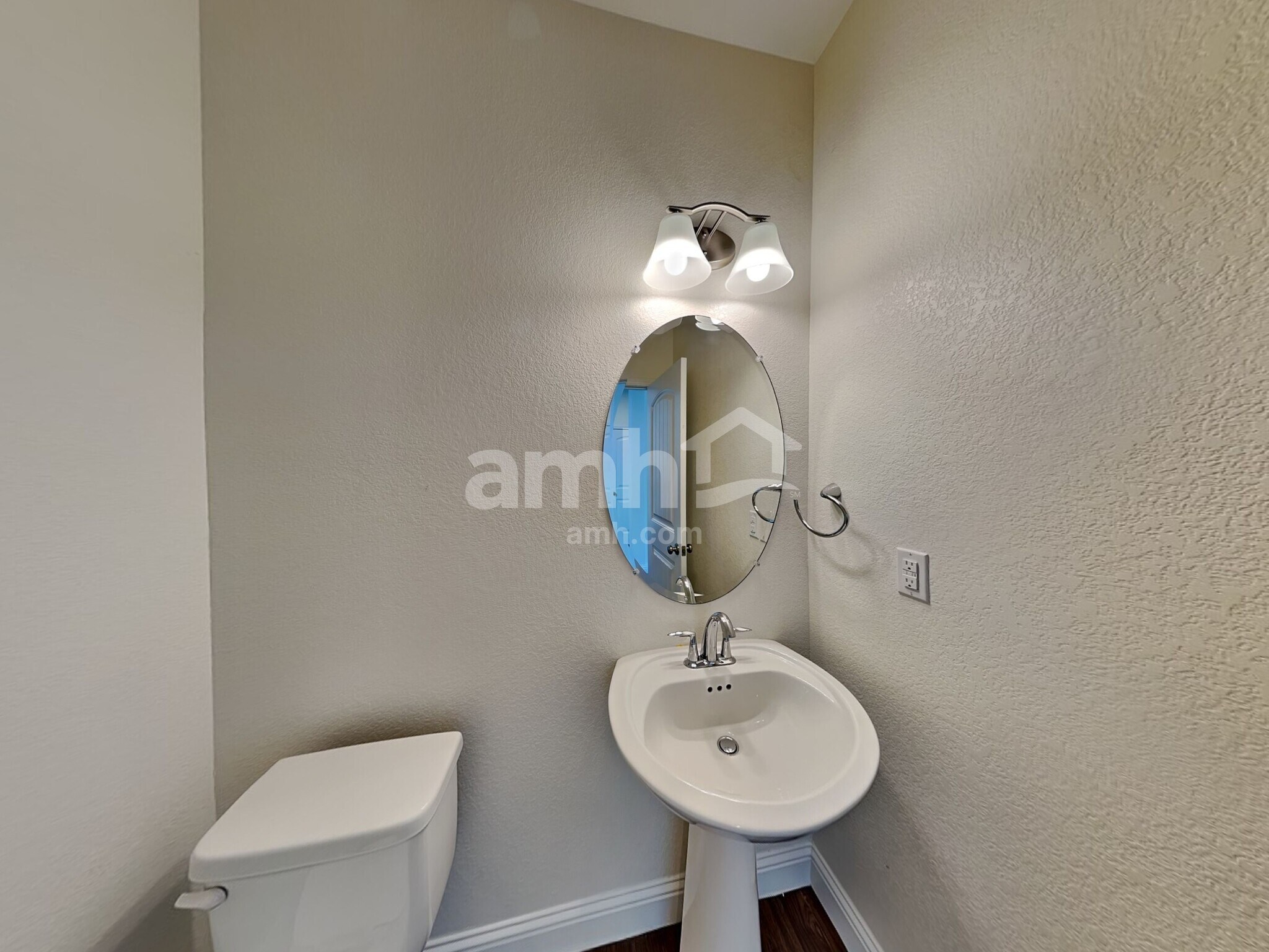 Building Photo - 12749 Ventana St