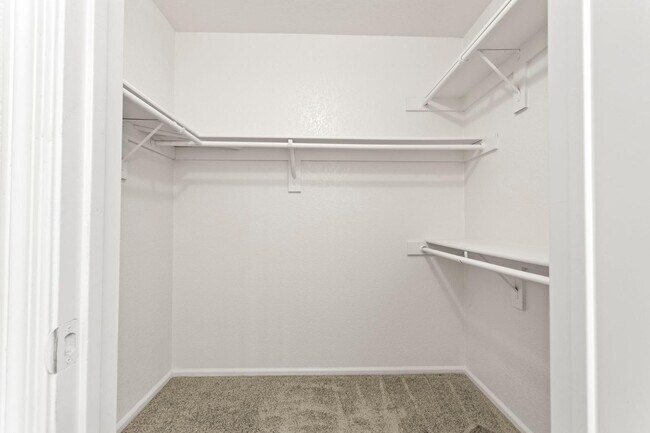 Building Photo - 7309 W Canterbury Dr