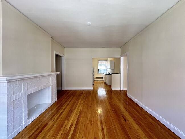 Building Photo - 1312 Oak Ave