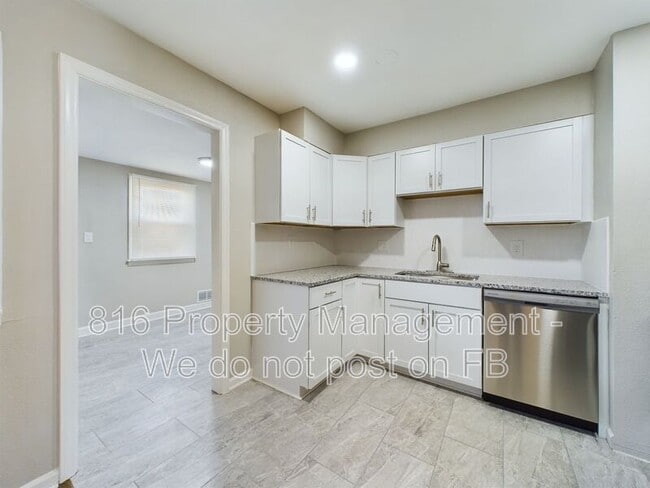 Building Photo - 9401 Bristol Ave