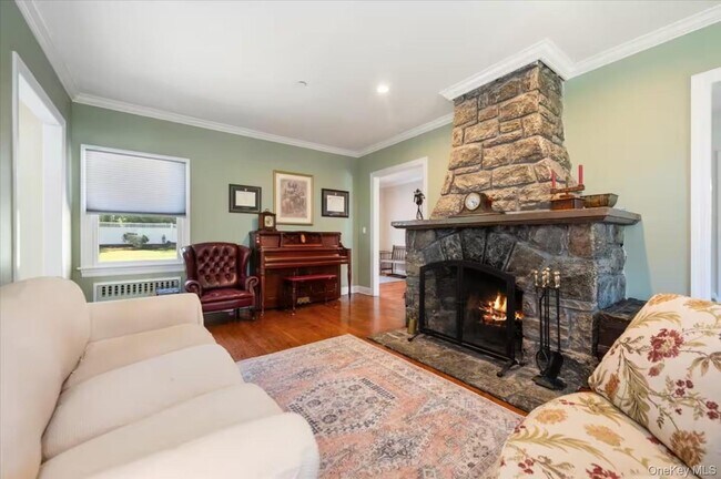 Building Photo - 107 Puritan Dr