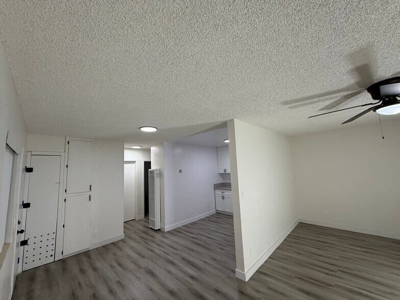 Building Photo - 5039 Alhambra Ave