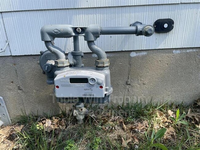 Building Photo - 10203 Trio Ln