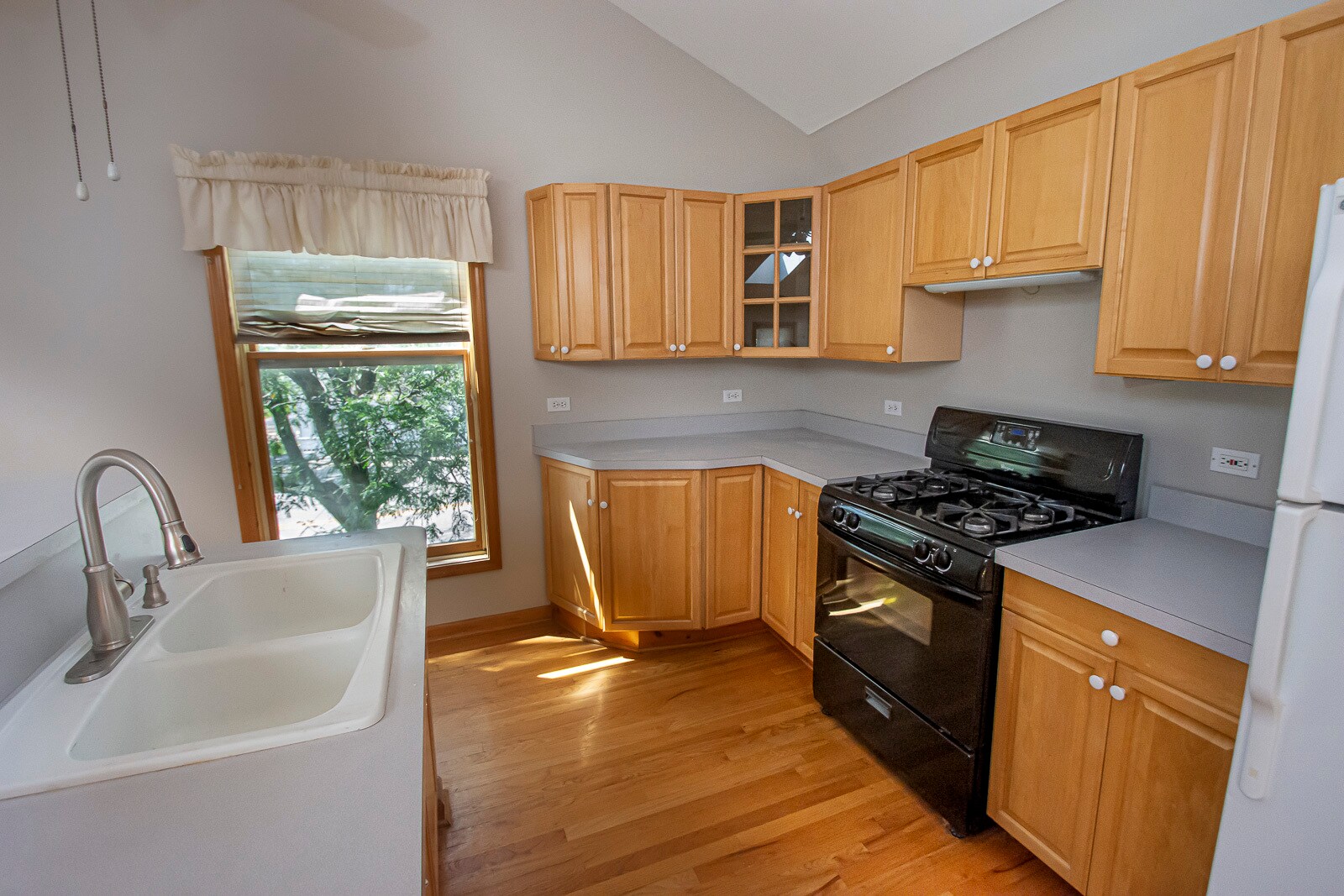 Old stove shown - 131 Washington St