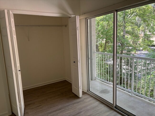 Building Photo - 4122 SW 15 Pl