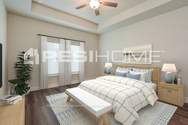 Building Photo - 5243 Inglewood Dr